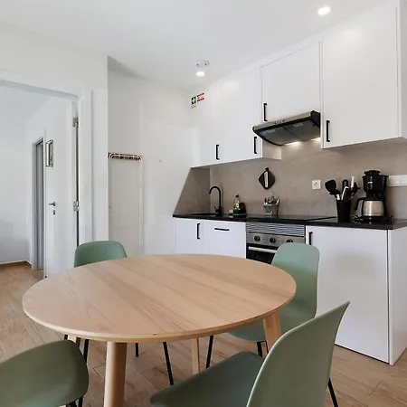 Apartment Drop In *