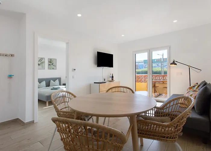 Drop In דירה לוריניה